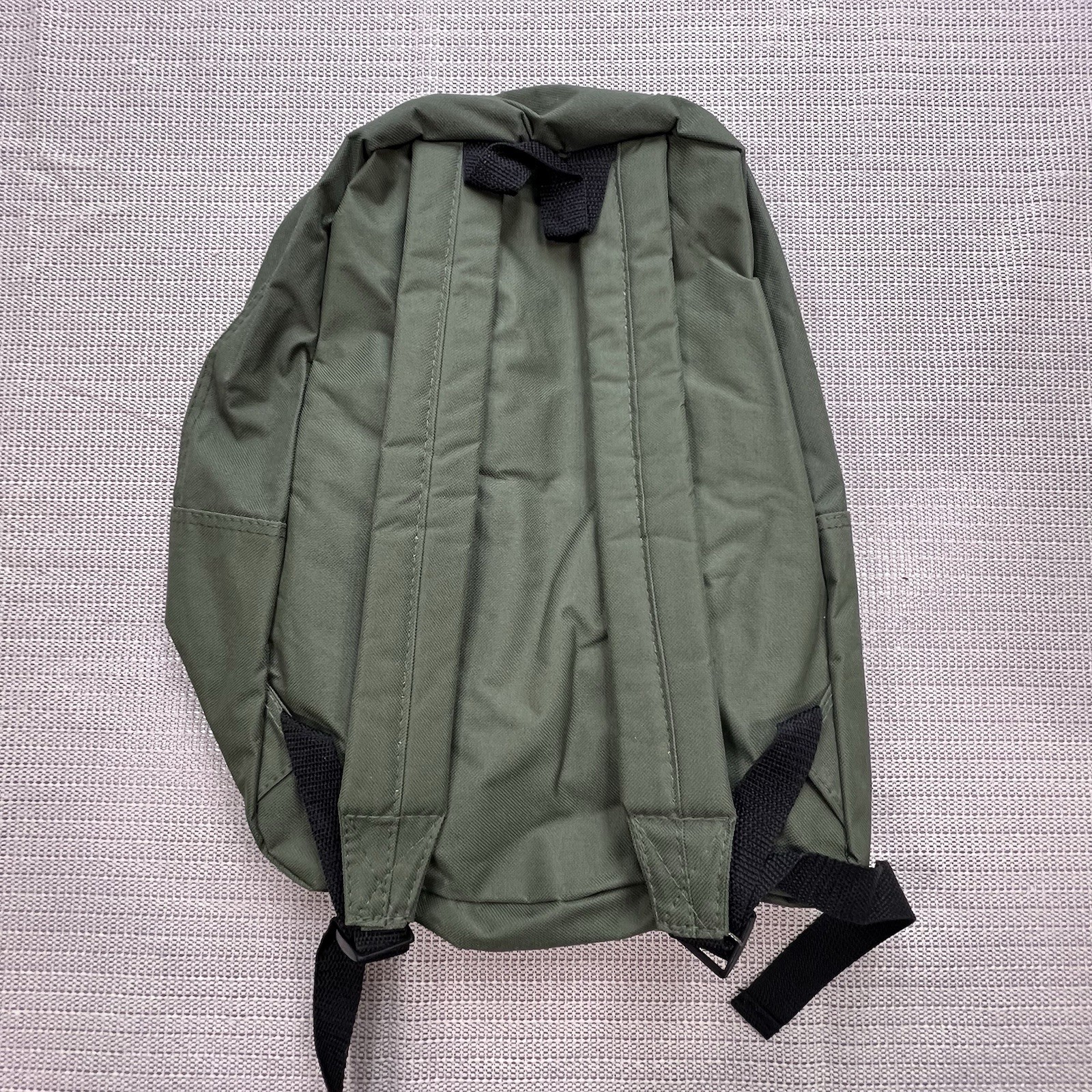 TrailMaker Classic Green Backpack 17” – Lightweight, Durable, Everyday Use