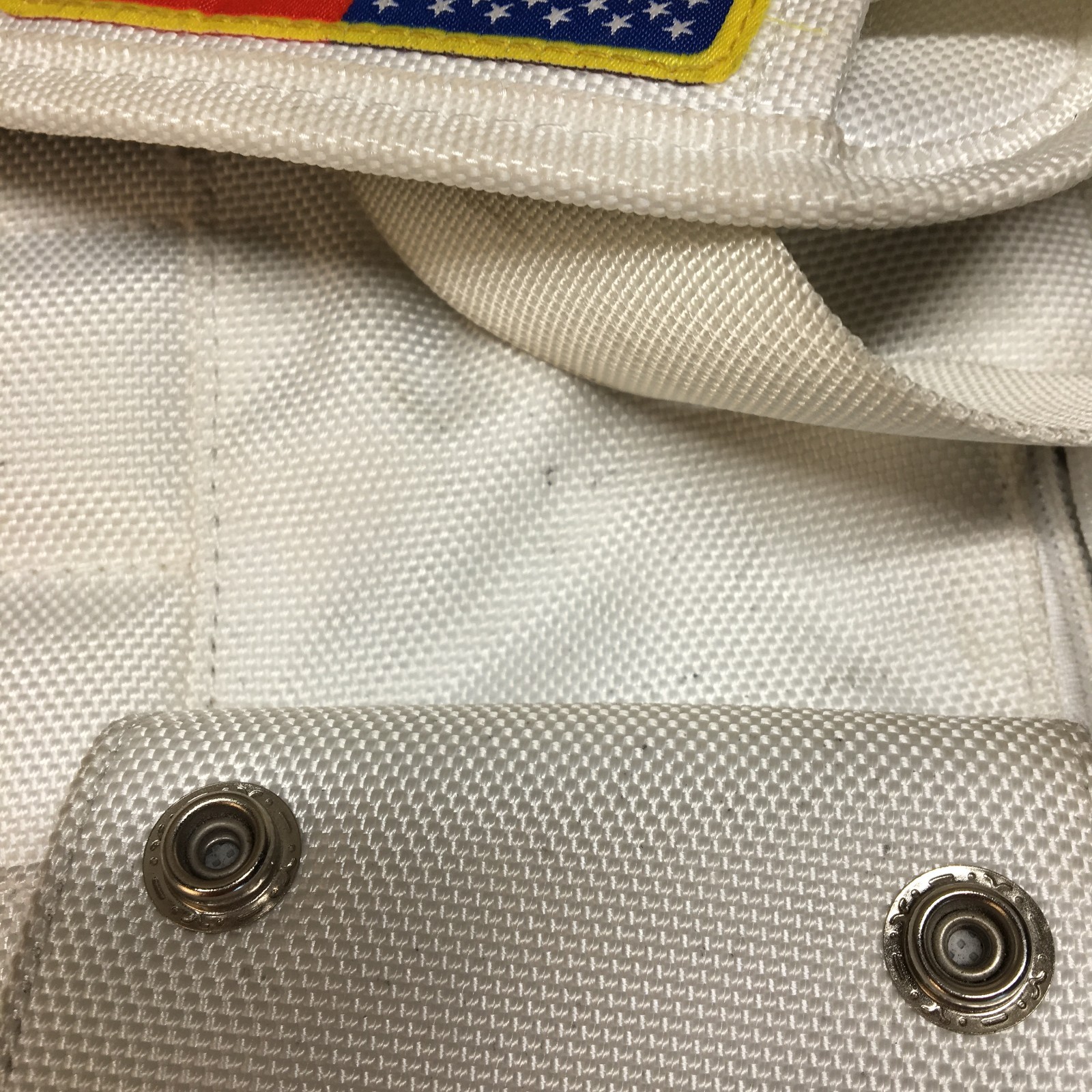 Thinkgeek 2001: A Space Odyssey Messenger Bag White NASA Astronaut Theme Laptop