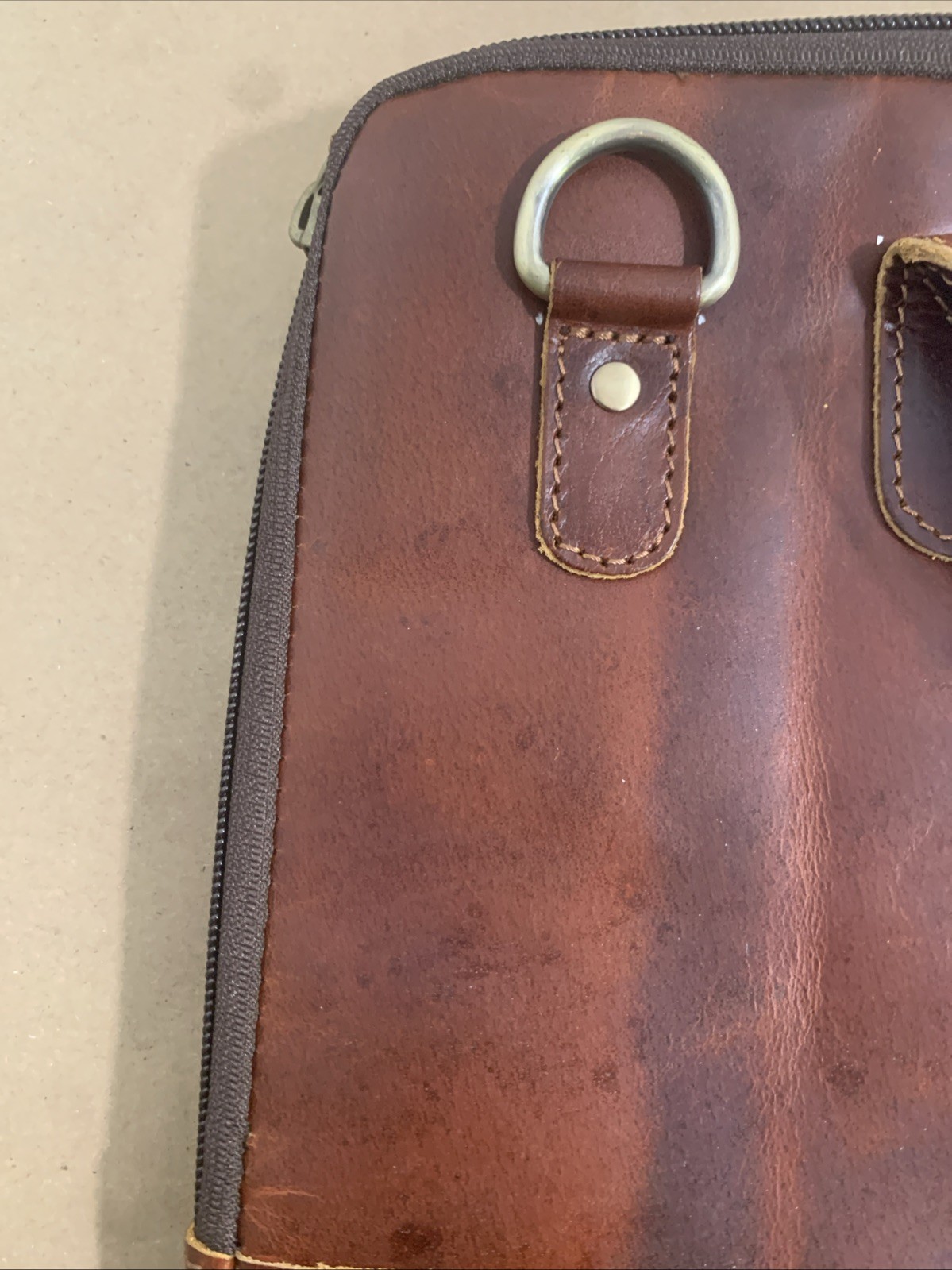 Mahetri Tan/Dark Brown Buffalo Leather 16″ Laptop/Messenger Briefcase NEW READ