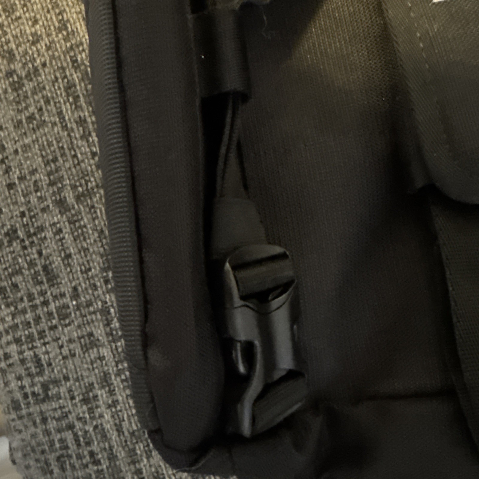 NEW Oakley Tactical Field Gear Black Laptop Shoulder Messenger Carrier Bag 16×12