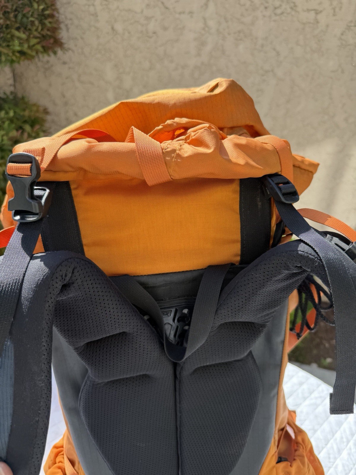 Arc’teryx Altra 65 Internal Frame Orange Ripstop Nylon 25” Backpack Rucksack Bag