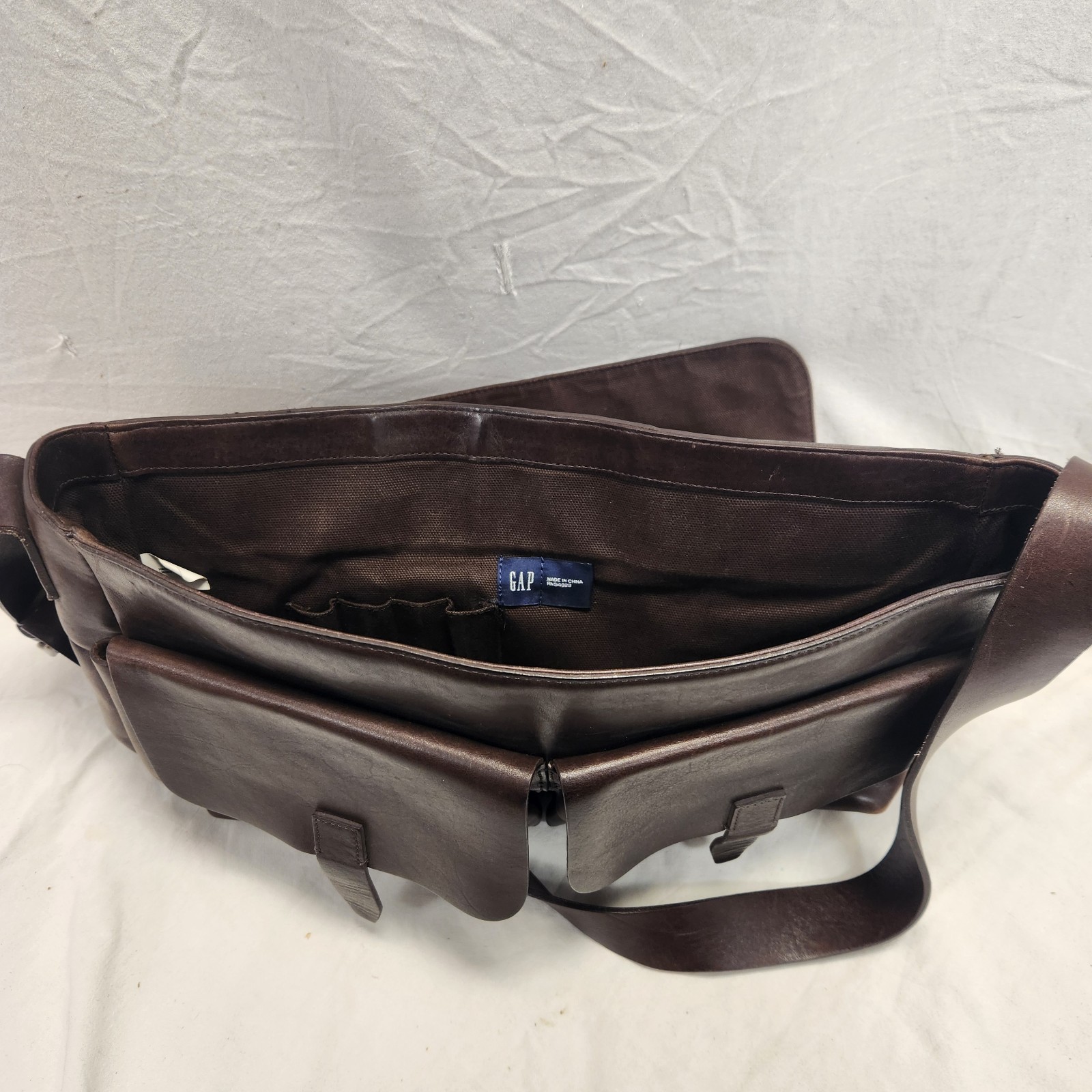 GAP Brown Leather Messenger Bag 100% Cow / 100% Cotton