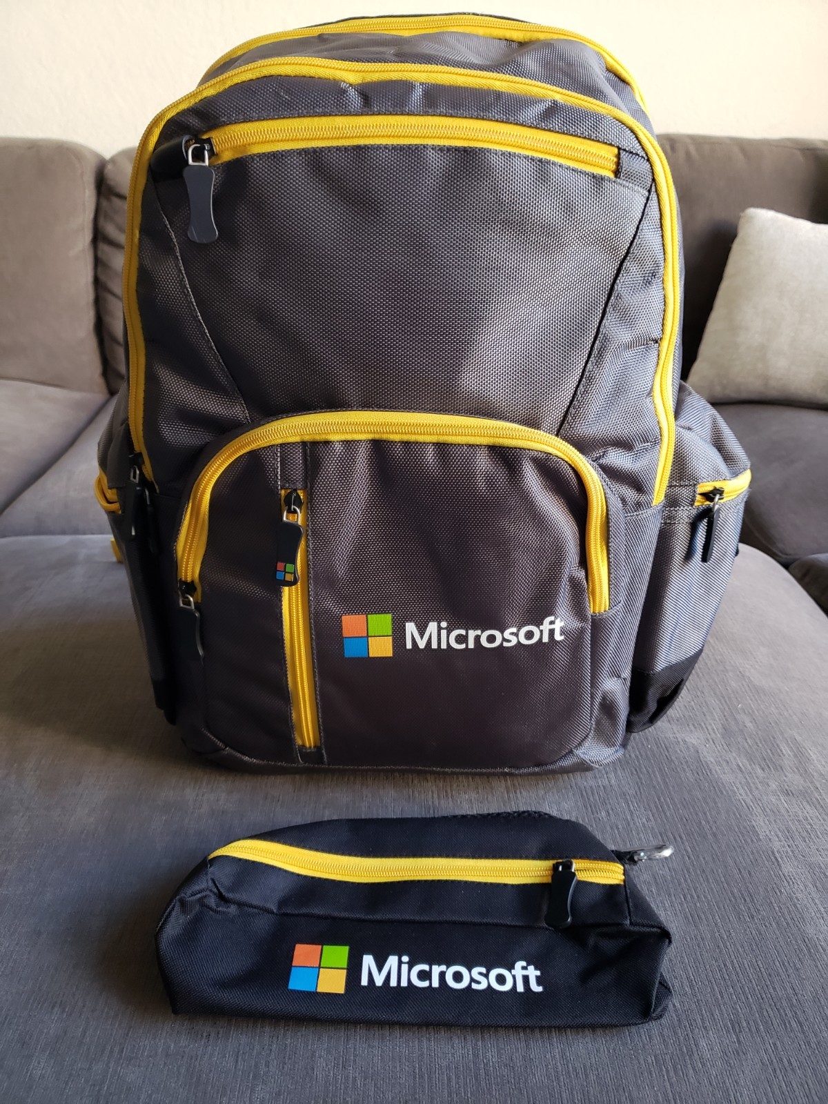 Vintage Microsoft Computer Laptop Backpack W/ Clip In Bag Grey Yellow READ DESC.