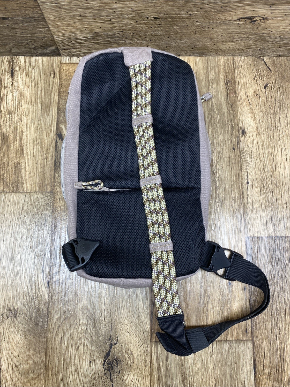 Kavu Rope Sling Cross Body Backpack Bag Tan Canvas Travel Day Hiking Pockets