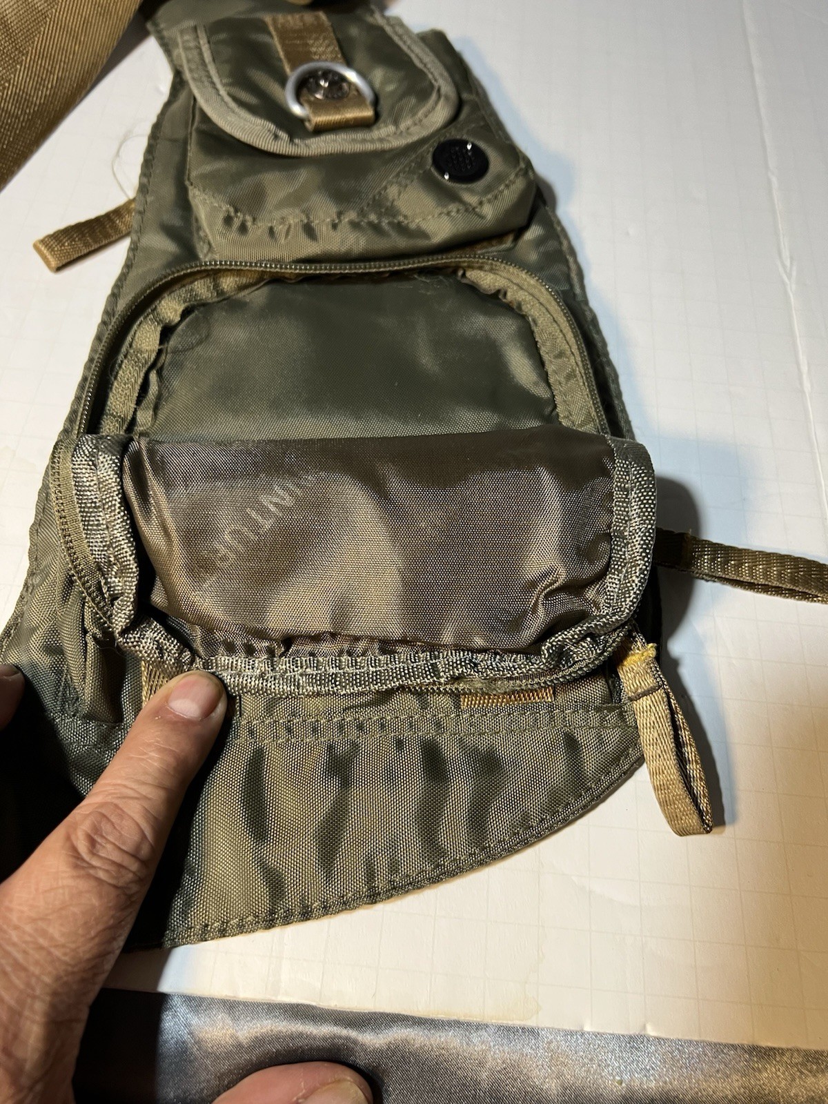 INNTURT Crossbody Sling Bag Green/Tan Solid Zip/Snap Adjustable Strap Pockets
