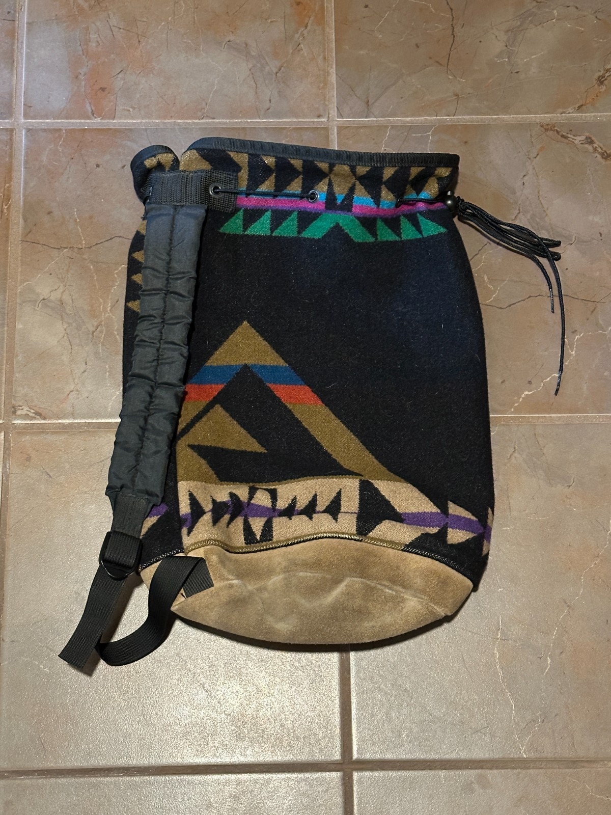 Vintage Pendleton Wool Sling Backpack 90s Aztec Leather Bag Over the shoulder