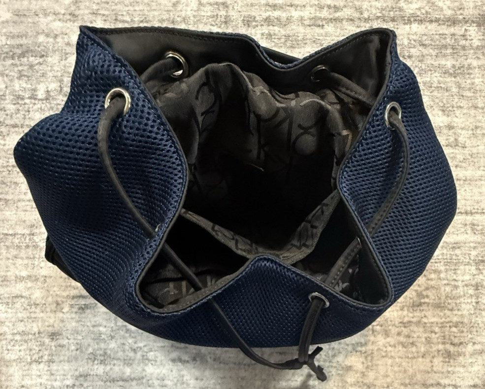 Calvin Klein Flap Top Flap Black/Blue Fabric Weave 18″ Backpack Pockets Logo