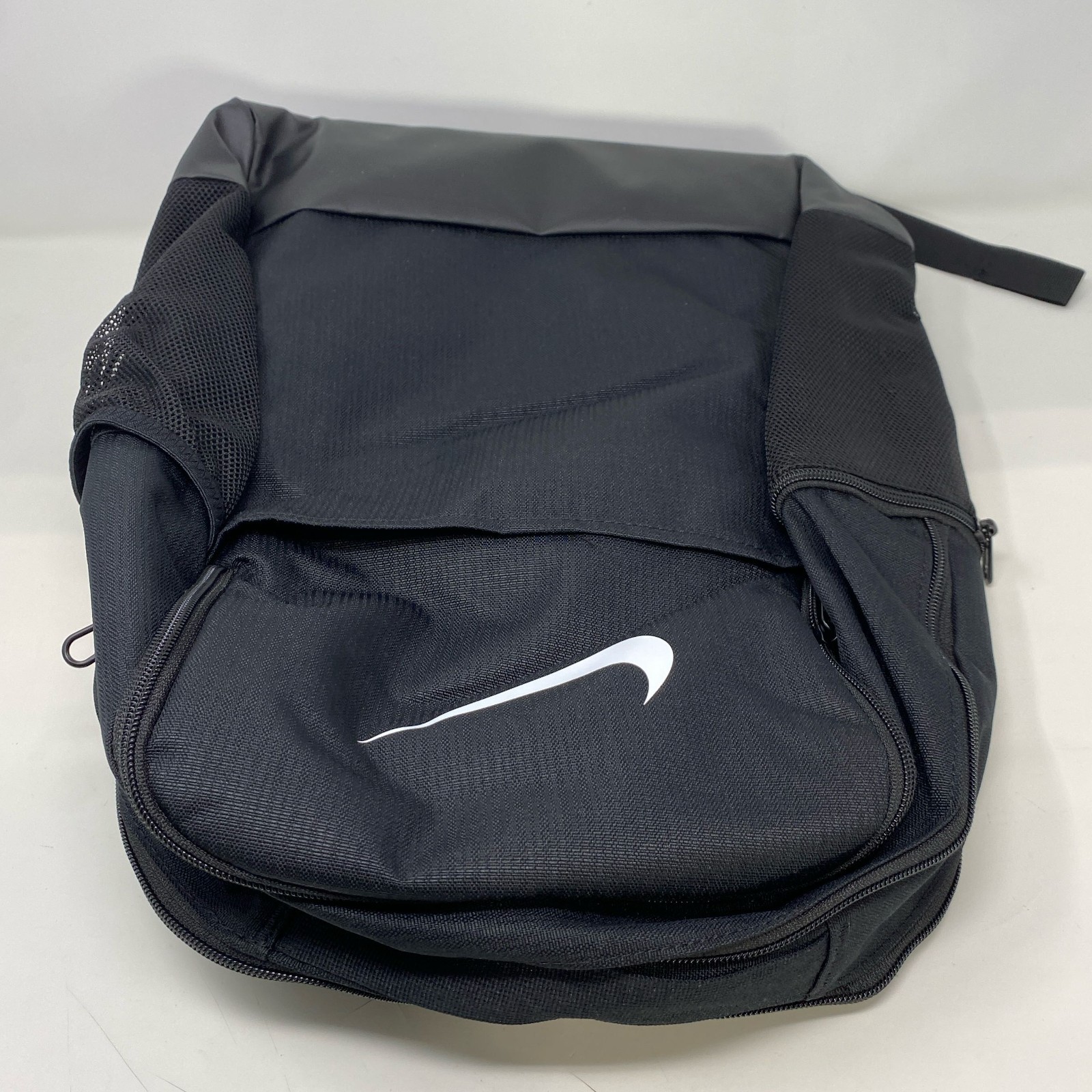 Nike Brasilia 9.5 Training Backpack Black/White Medium 24L