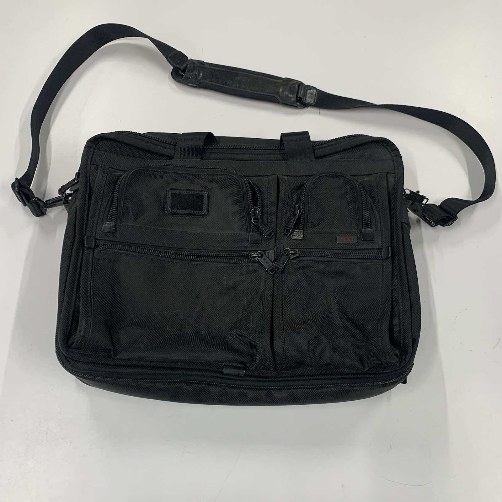 TUMI Briefcase Black 26160DH Business Bag Durable Expandable Pockets 13×17 Used