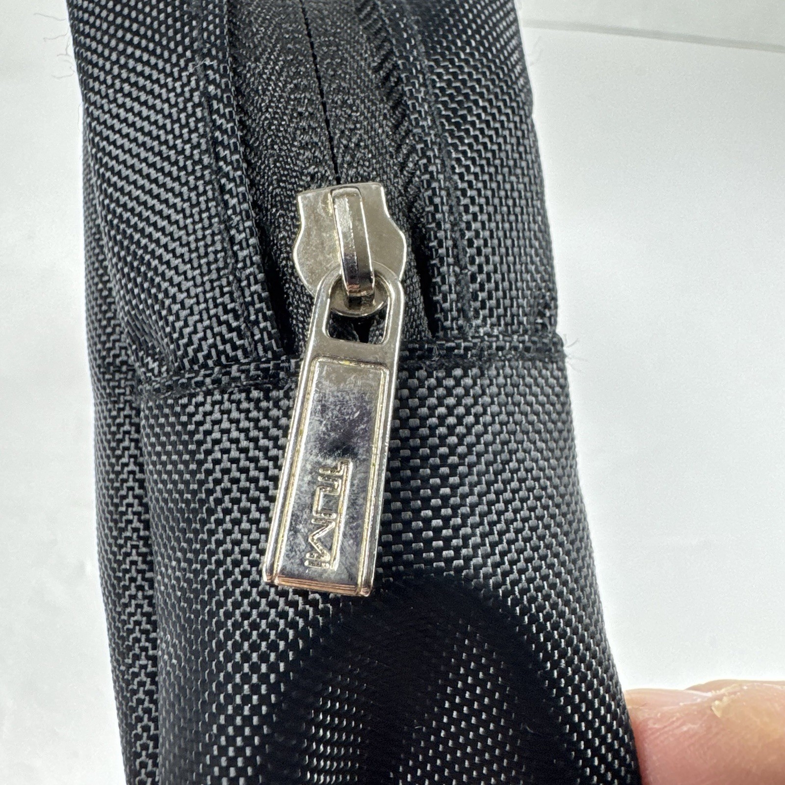 TUMI for Delta Black Zip Pouch Soft Travel Bag Toiletry Case Business Class
