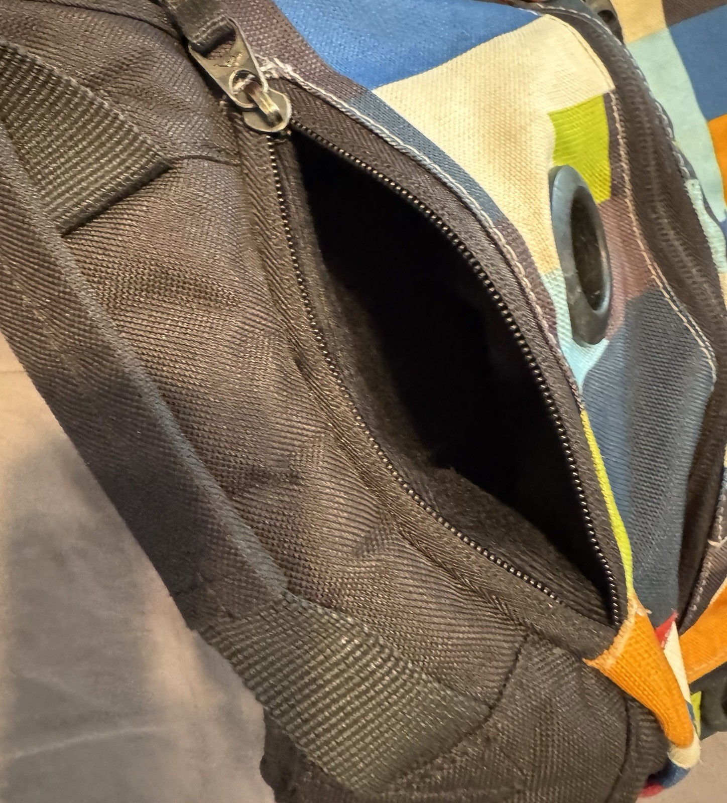 Quicksilver Graphic 80’s Style Backpack Colorful Book Bag School Surf Beach