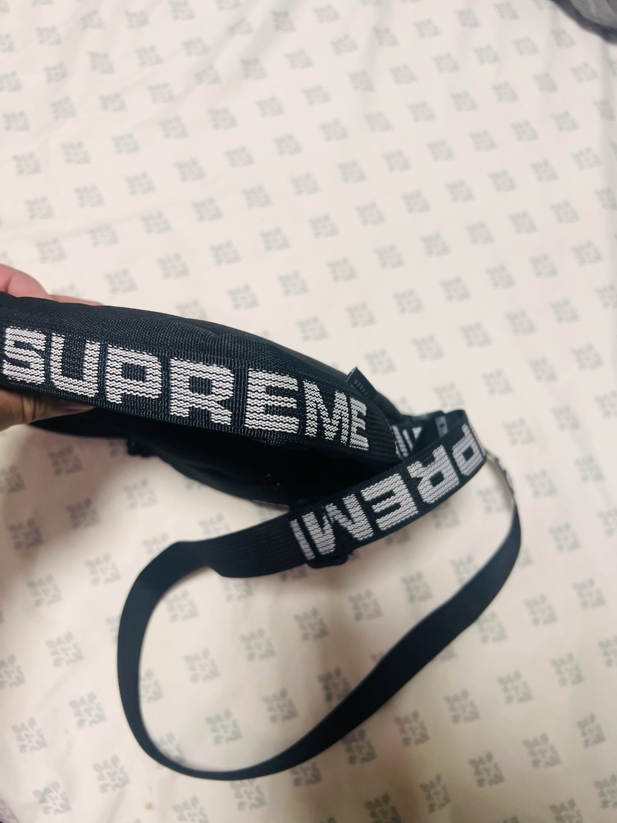 Supreme SS18 Shoulder Bag Black Box Logo Crossbody Streetwear Authentic