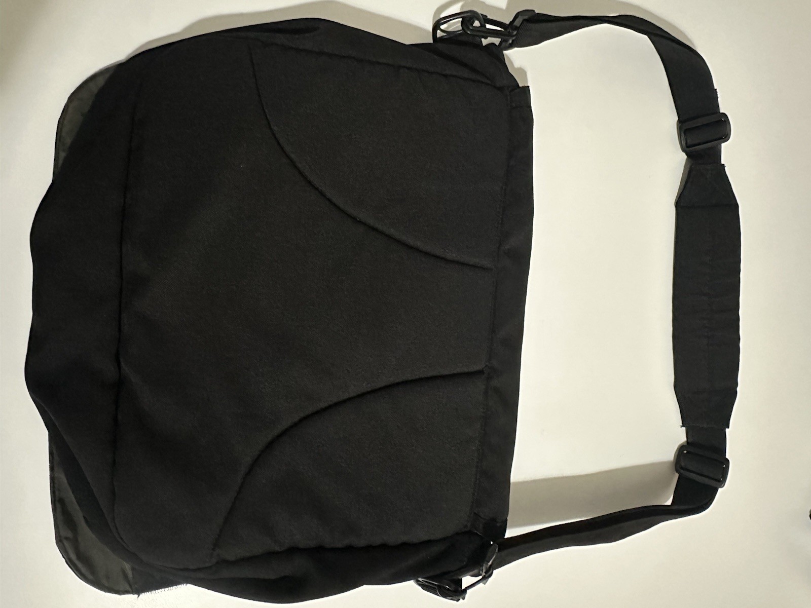 Vtg JanSport Black Messenger Bag/Laptop Travel Adjustable ShoulderStrap