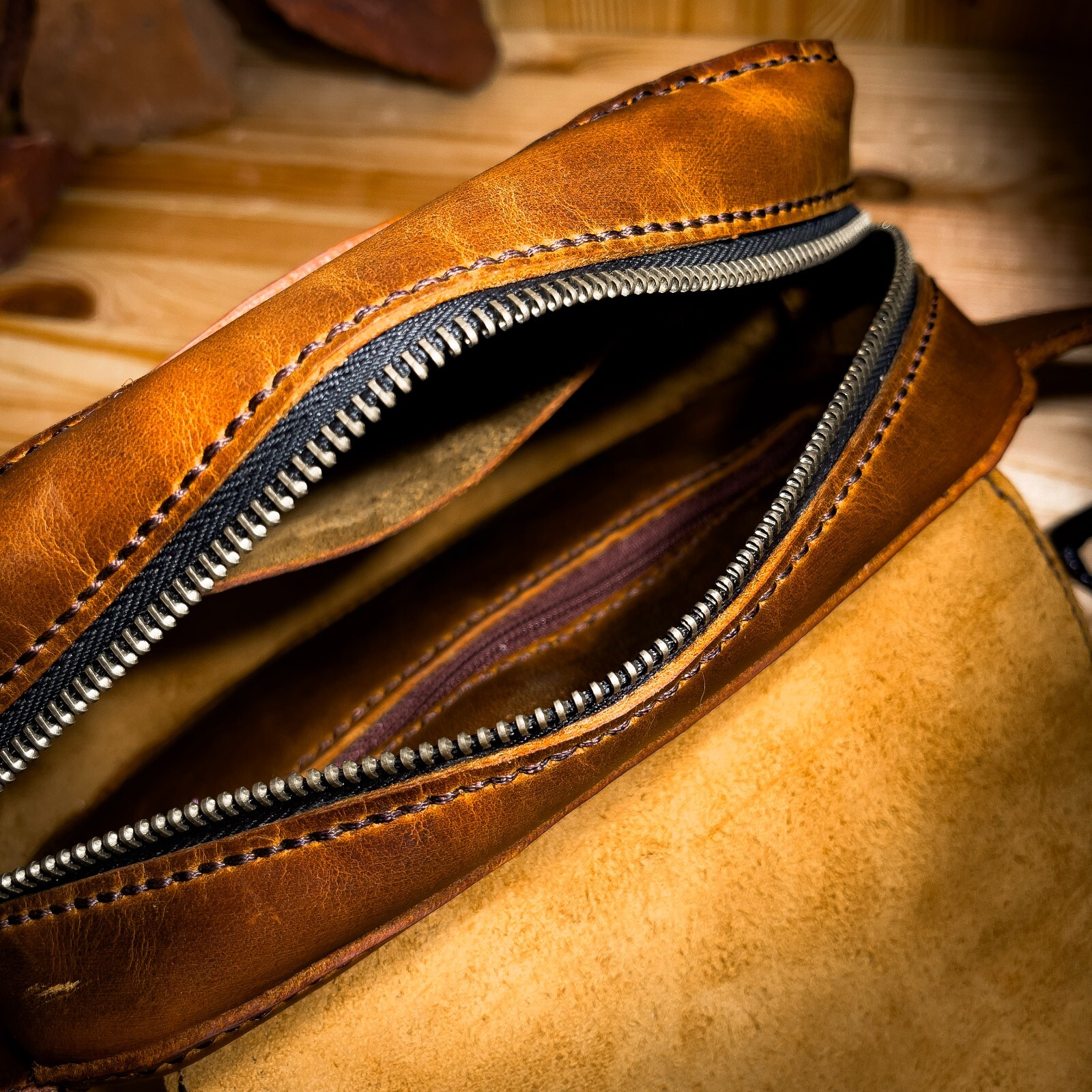 Leather men’s small bag. Crossbody. Crazy Horse. Handmade