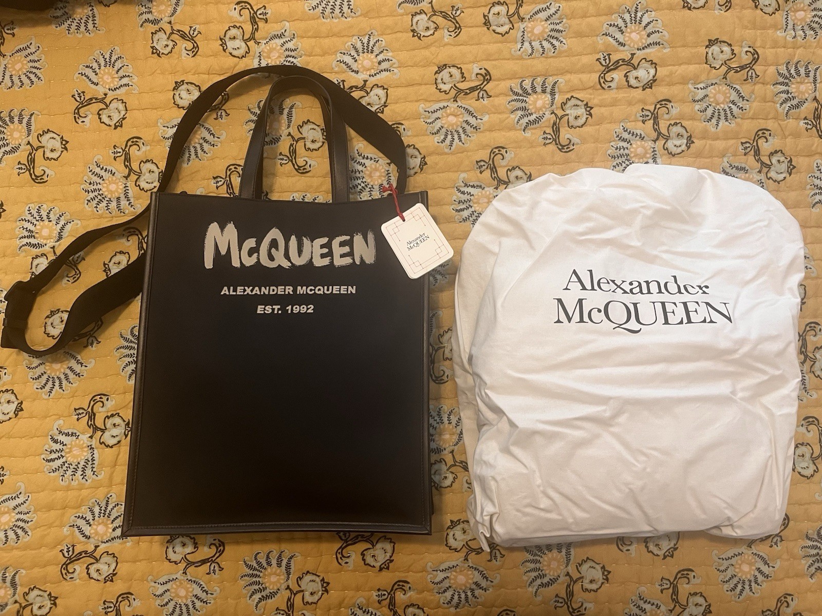 Alexander McQueen NWT Black Logo Tote Bag, Detachable Strap, Dust Bag, Magnetic