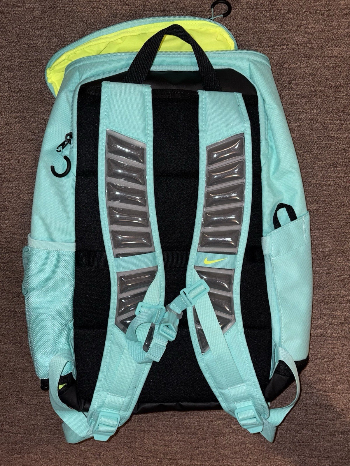 Nike Medium Backpack Blue/Black Solid Travel Casual Adjustable Straps Zip