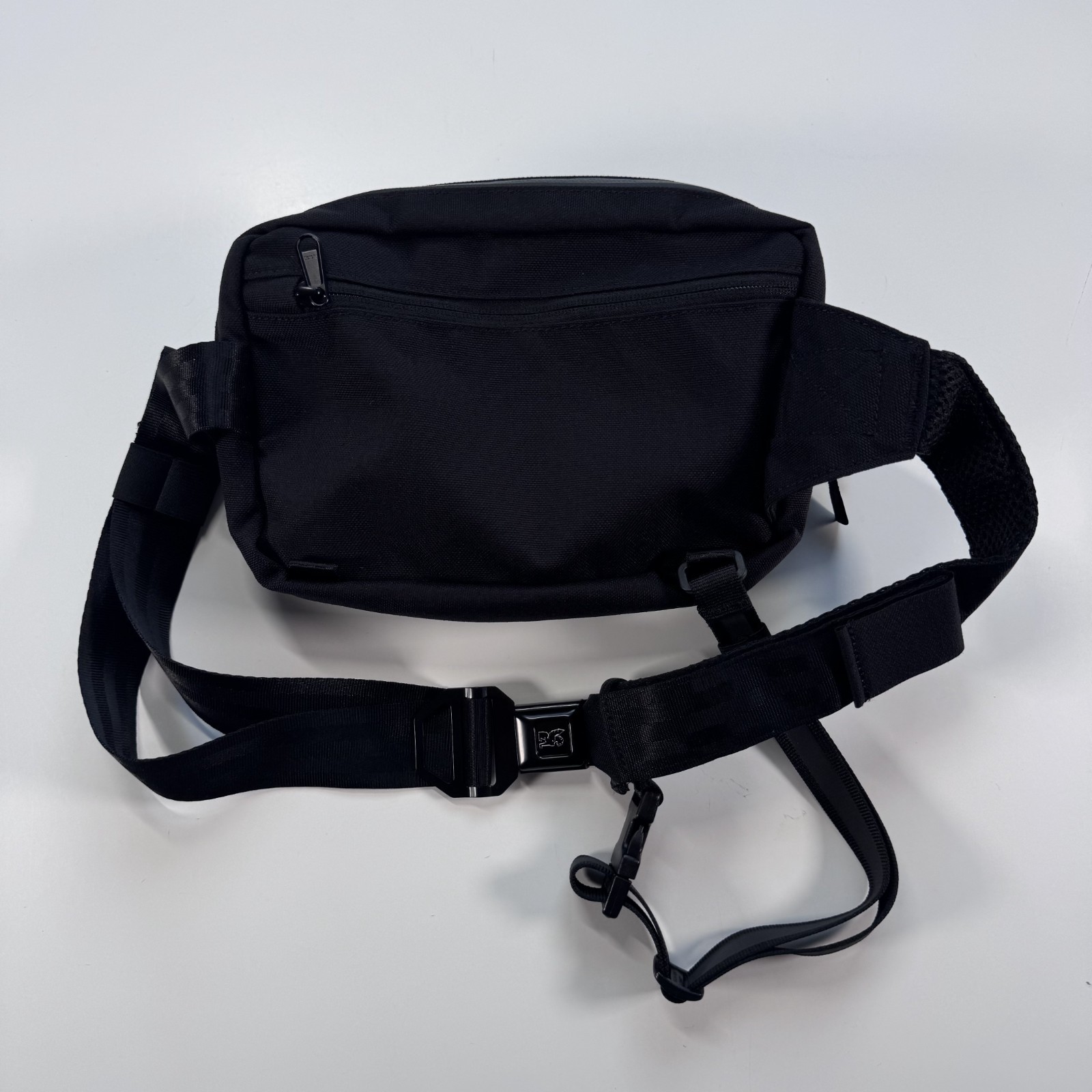 CHROME INDUSTRIES Barrage 5L Sling Crossbody Bag Small Black