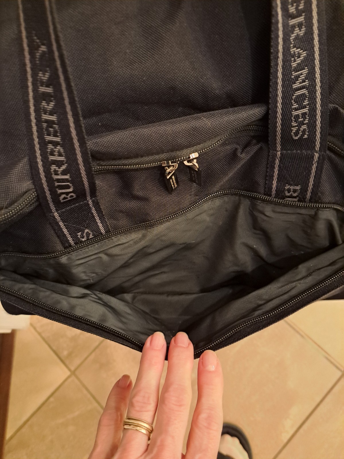 BURBERRY Fragrances Weekender Duffle Bag Black Signature Handles Shoulder Strap