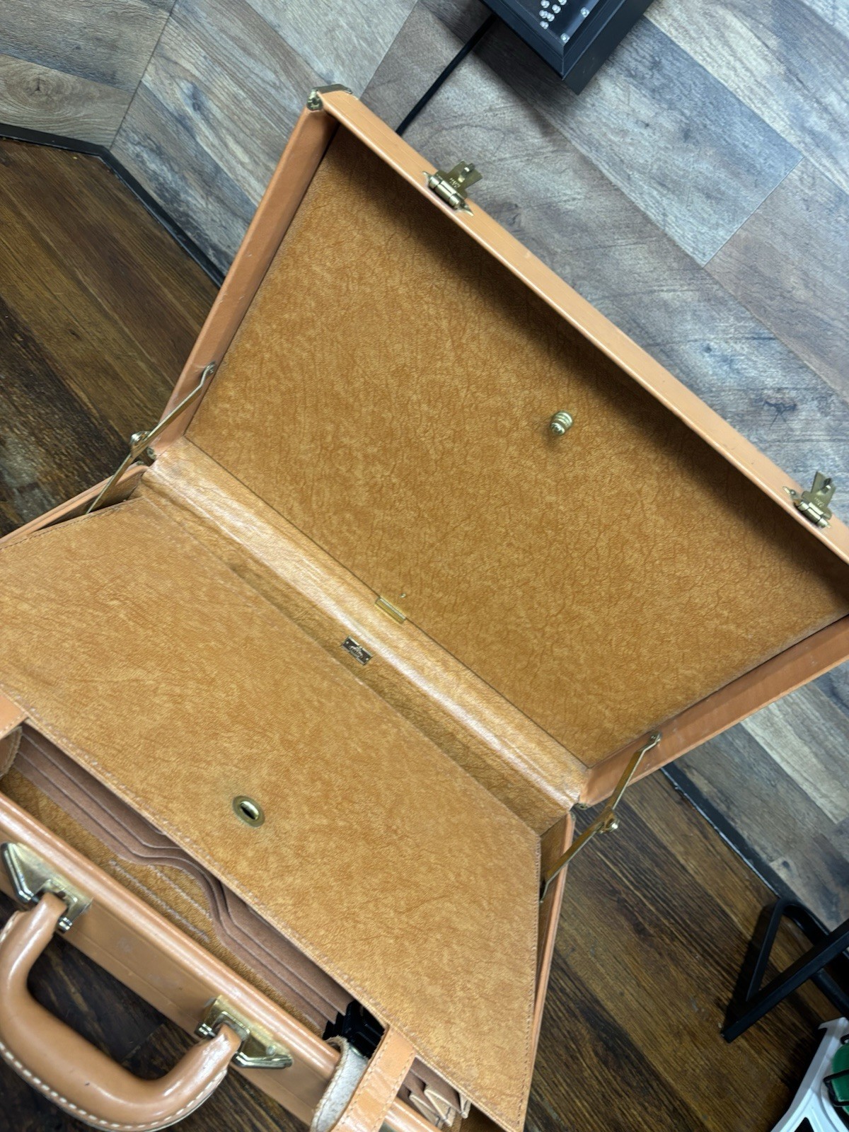 VTG Rexbilt Briefcase Suitcase Brown Leather Prop 18″x 12.5″ x 3.5