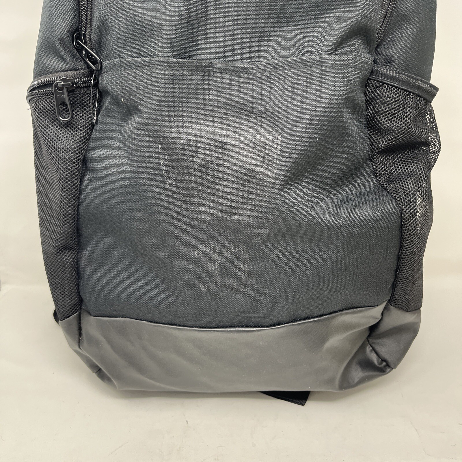 Nike Brasilia 9.5 Backpack Medium Training Sports Backpack Black 18×12″