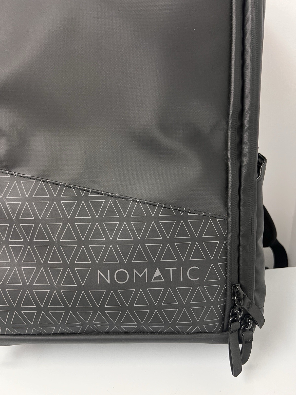 Nomatic Travel Pack Backpack 20L Tech Techie Carry-On Black Back Pack