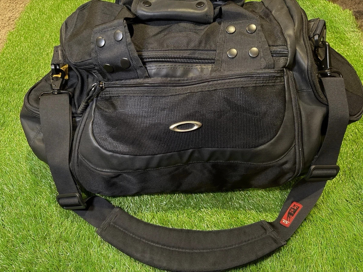Vintage Oakley large Factory Pilot Tactical Duffel Bag 90s Y2K Software Tech