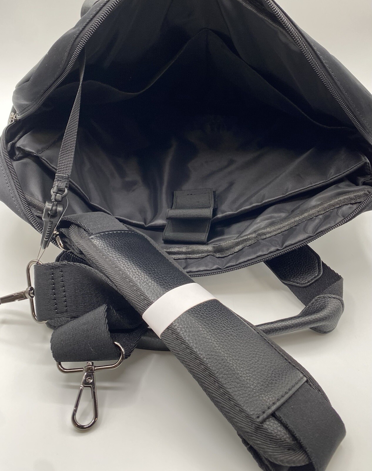 AlfaTech by Alfani Black Briefcase Laptop Bag Key holder