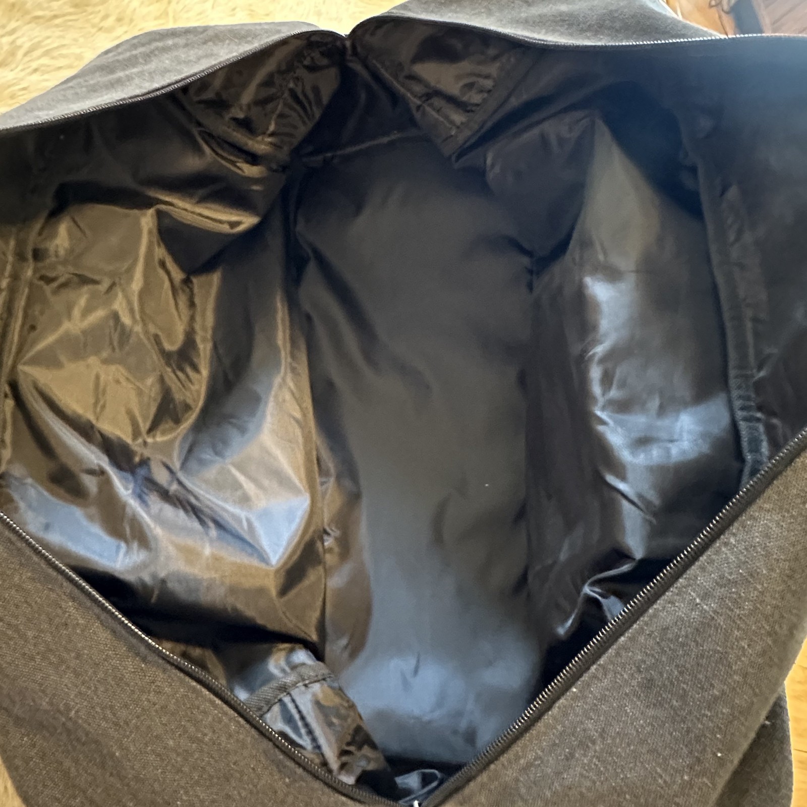 John Varvatos Weekender Bag Tote Duffel Bag Gray Medium Travel Zip Around