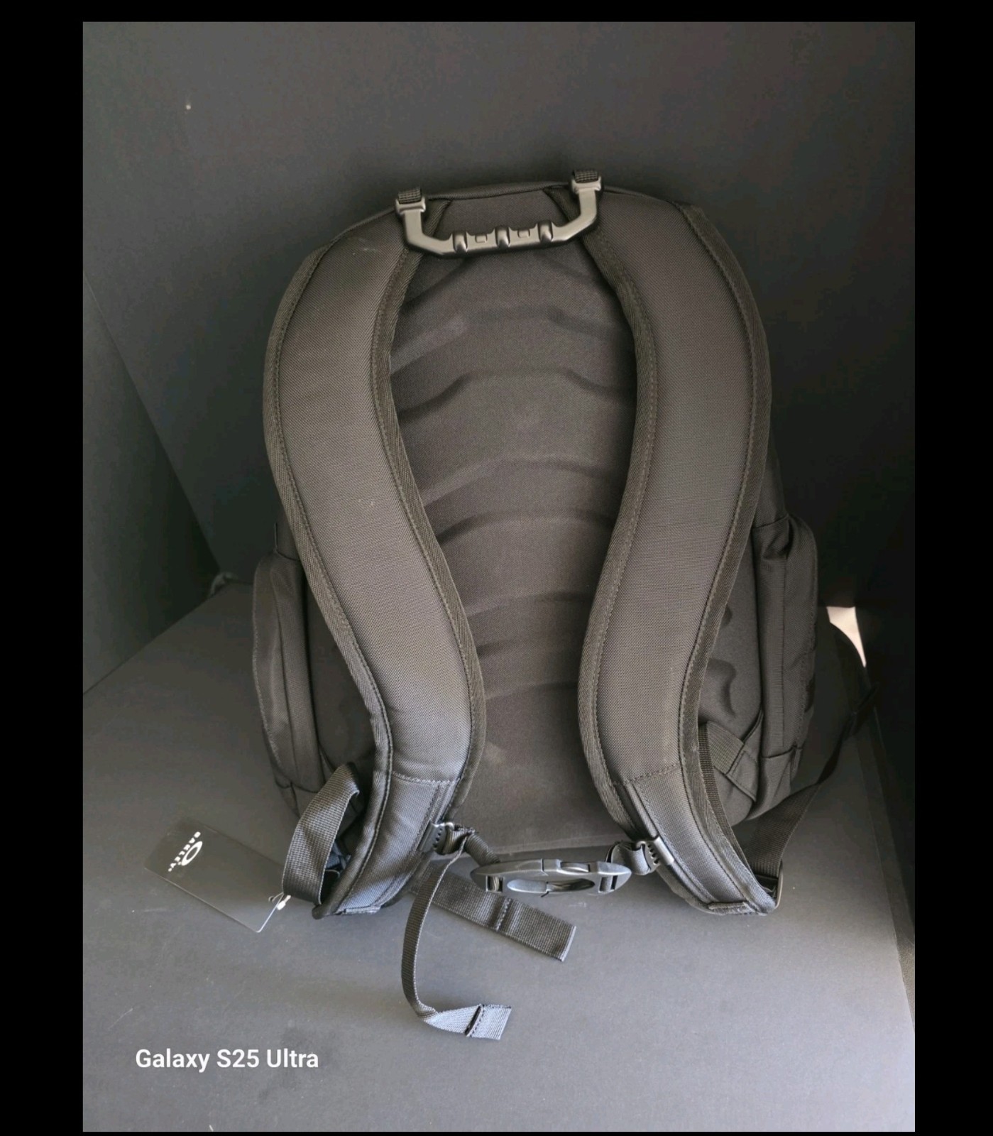 Oakley Icon 2.0 Backpack Blackout Tactical Laptop Bag Hiking Travel FOS900044