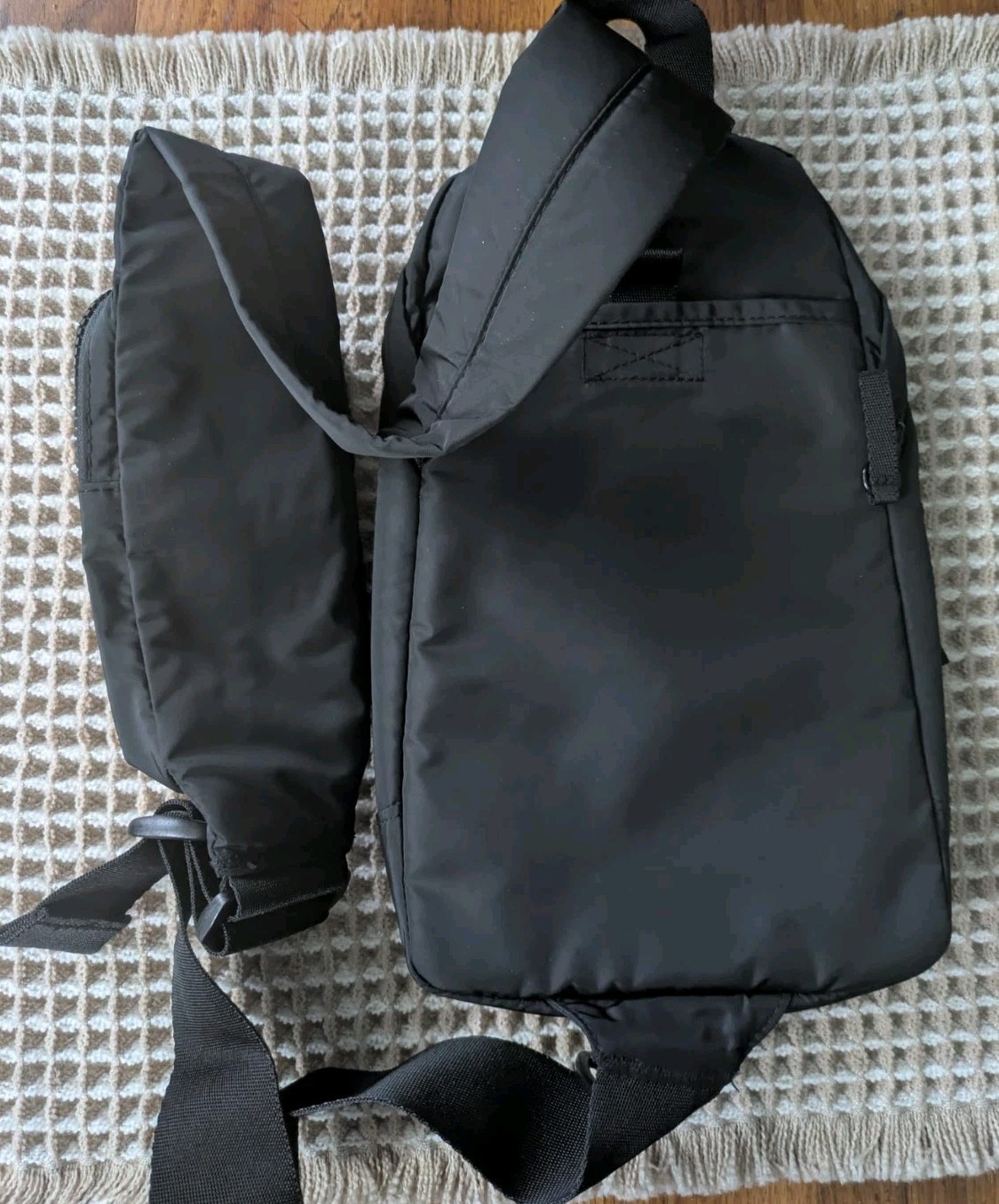 ADIDAS ESSENTIAL 2 SLING CROSSBODY BAG Unisex