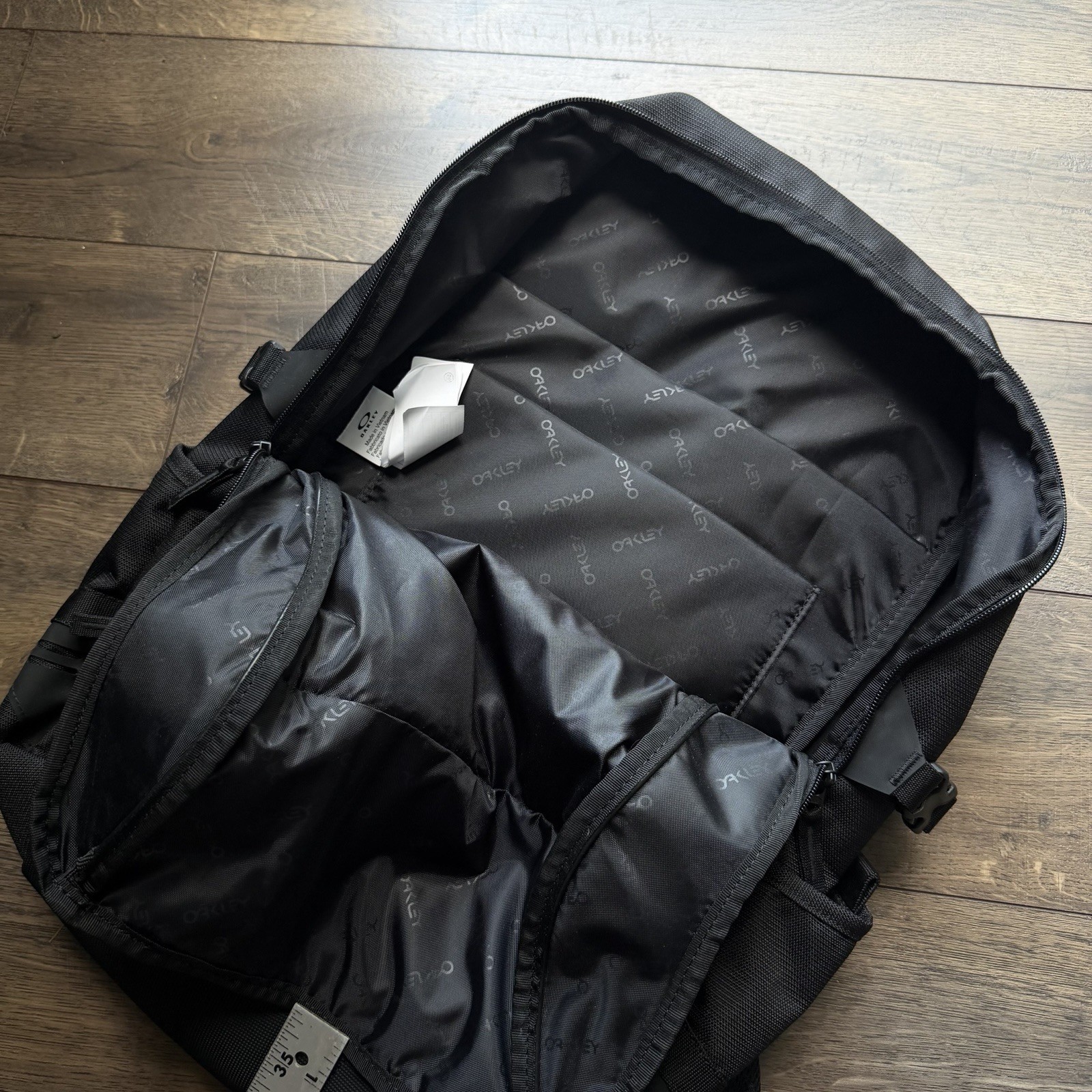 Oakley Black Backpack Crestible Street Pocket Deadstock NWT Laptop Sleeve