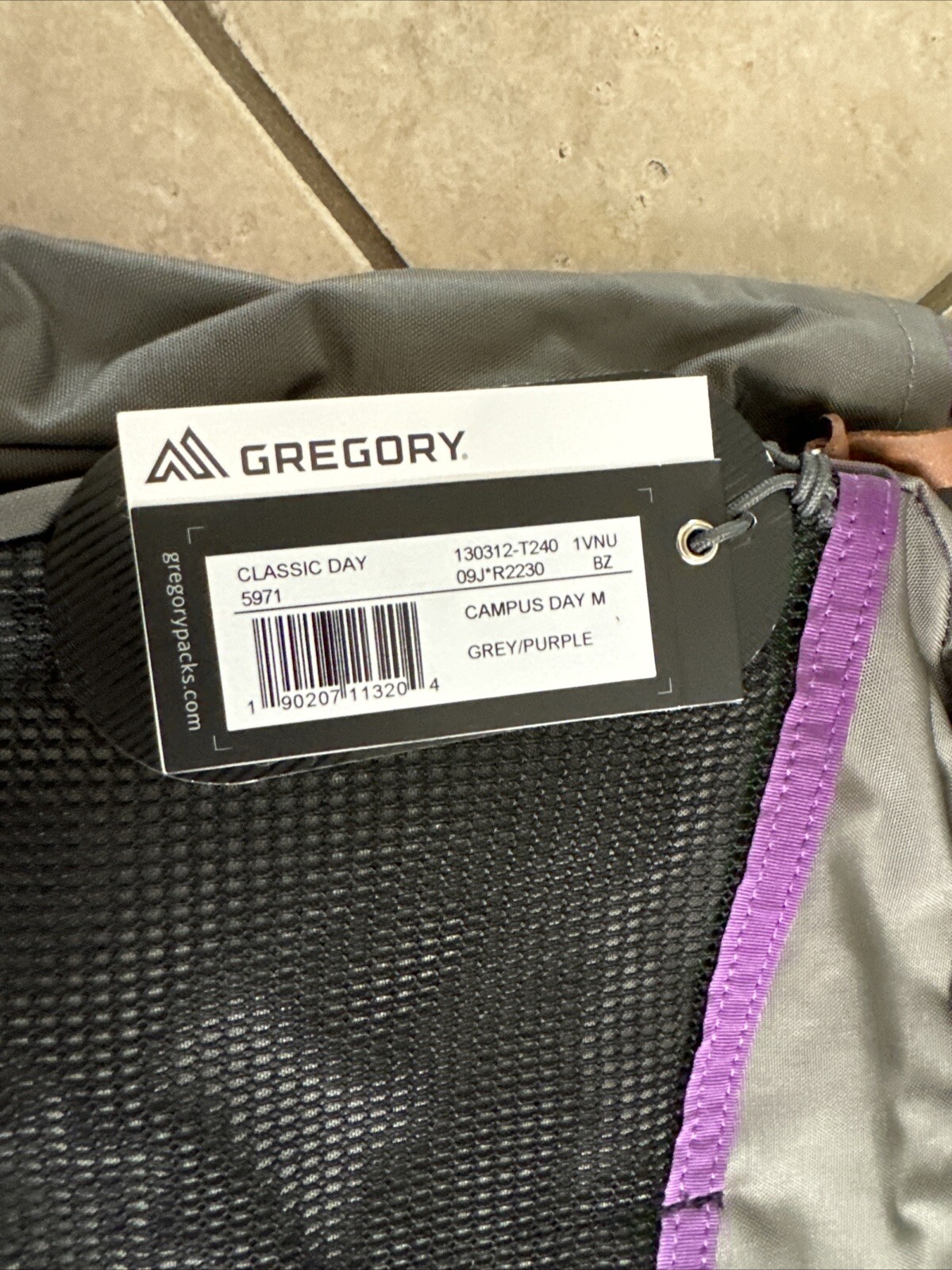 Gregory Classic Day Campus Day M