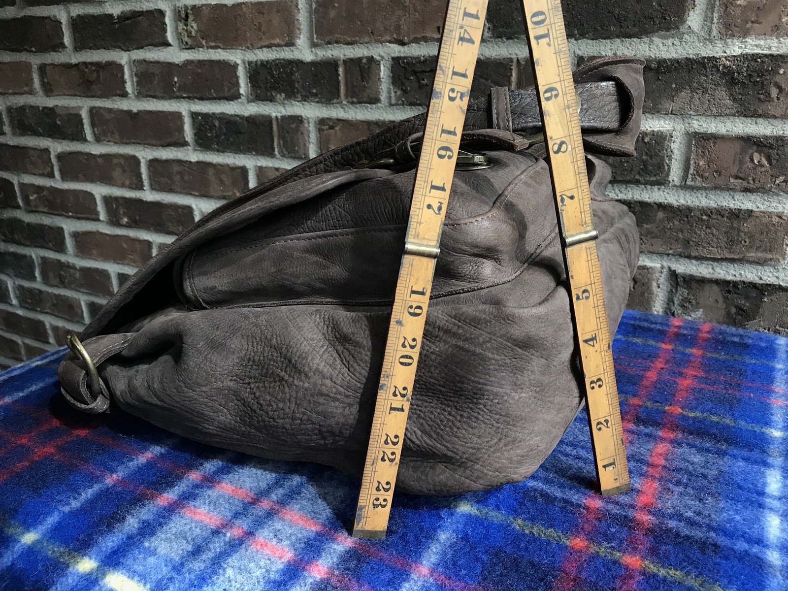 VINTAGE BASEBALL GLOVE LEATHER ONE-OF-A-KIND MACBOOK MESSENGER MAIL BAG R$1798