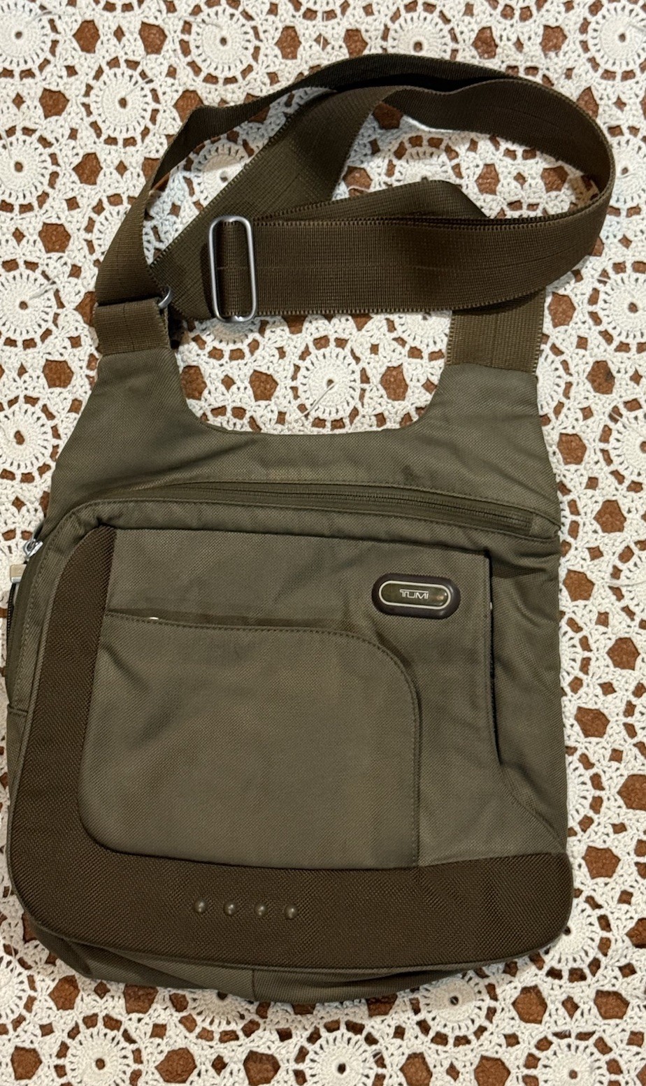 Tumi T-Tech Nylon Crossbody Sling Bag Olive Green Brown Travel Organizer Unisex