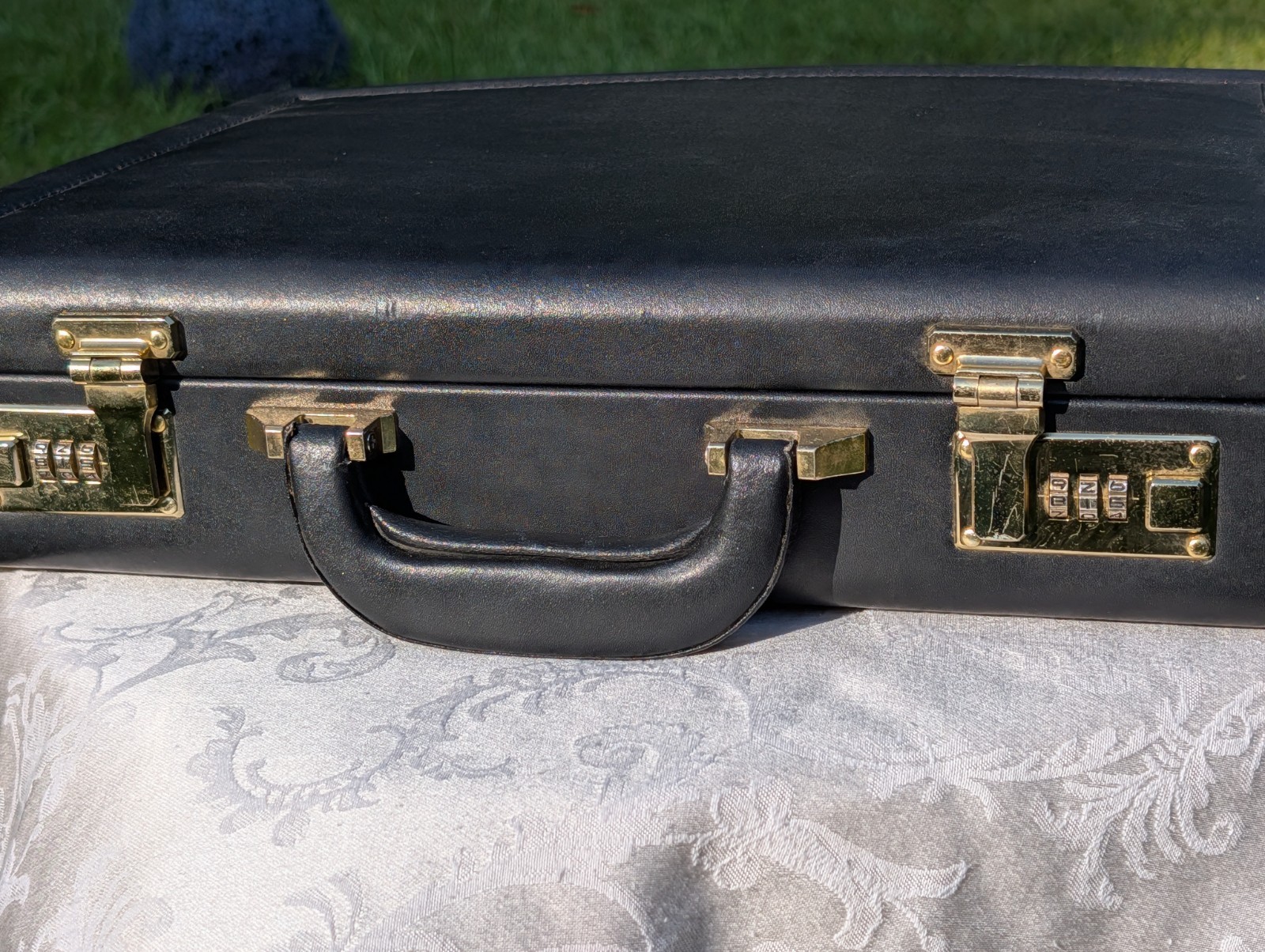 Winn International Vintage Leather Attache Briefcase Black Gold Number Lock