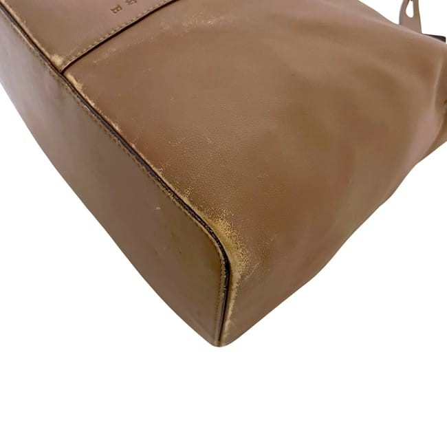 Pre-owned Loewe shoulder bag, brown, lightweight leather, L20. This simple,