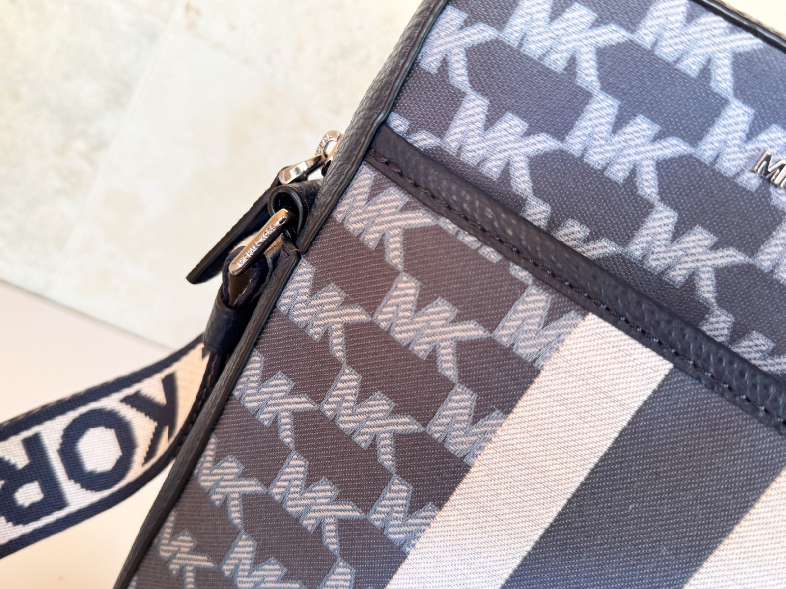Michael Kors Cooper MD Shoulder Crossbody Flight Bag MK Center Stripe Navy Multi