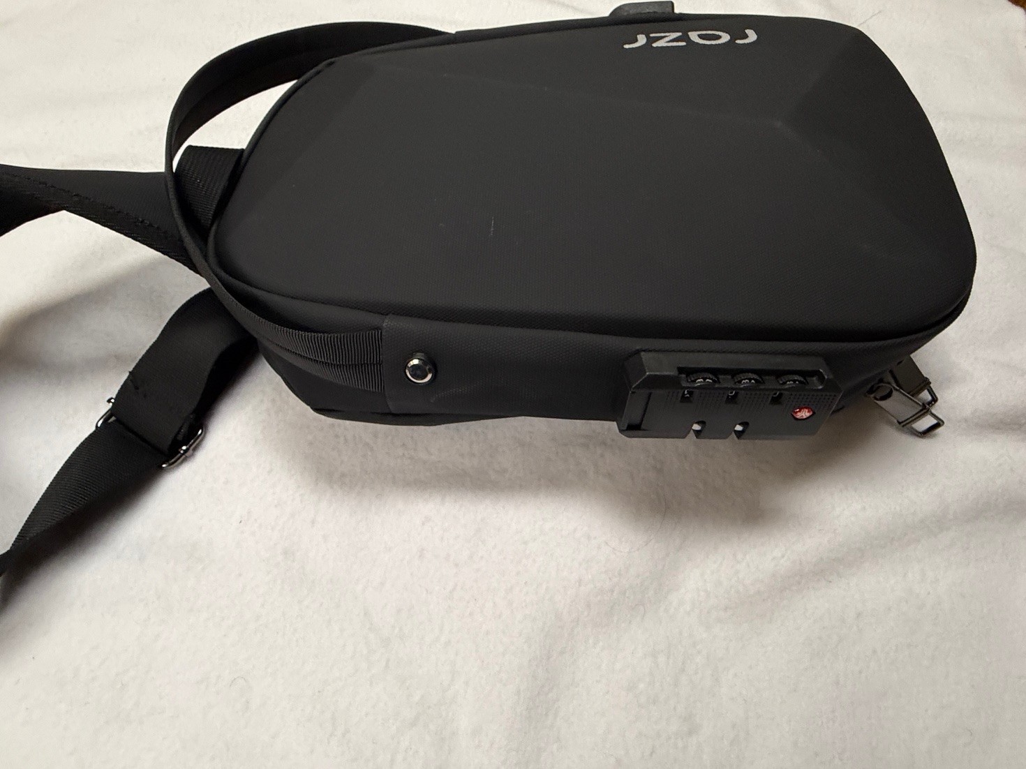 Razr Backpack Laptop / Tablet Locking Combination Backpack with USB cable