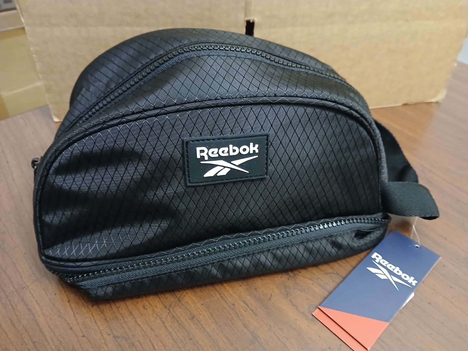 Reebok REED Dopp Kit in BLACK for toiletries travel size 6L NEW with TAGS