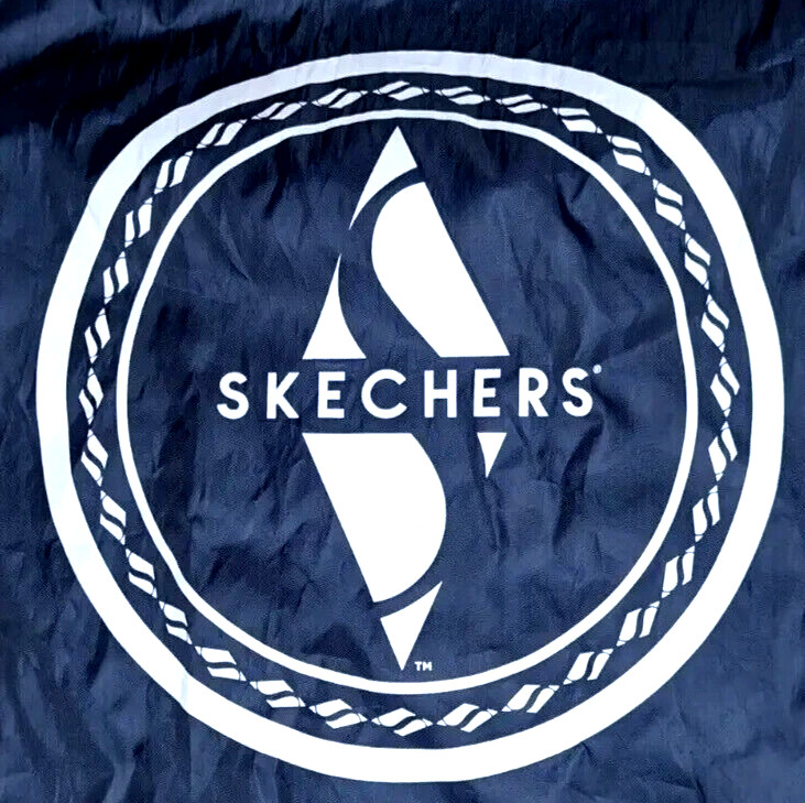 Sketchers Drawstring/Strap – Backpack / Gym Bag – 20″ x 16″ – Color: Blue – New