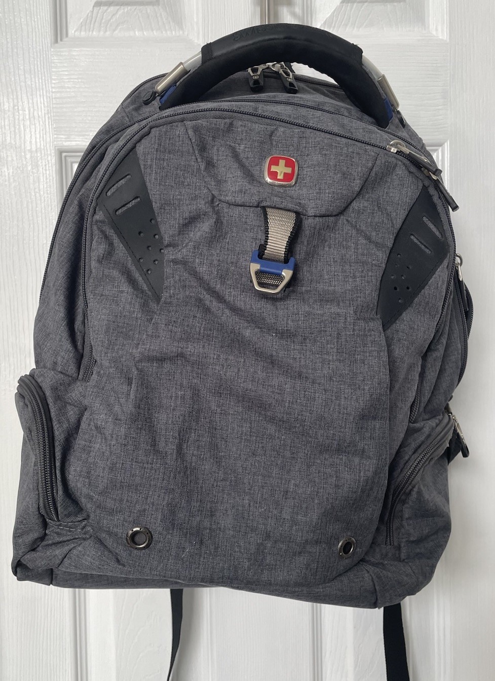 SwissGear ScanSmart Laptop Backpack, Grey, 18 Inch