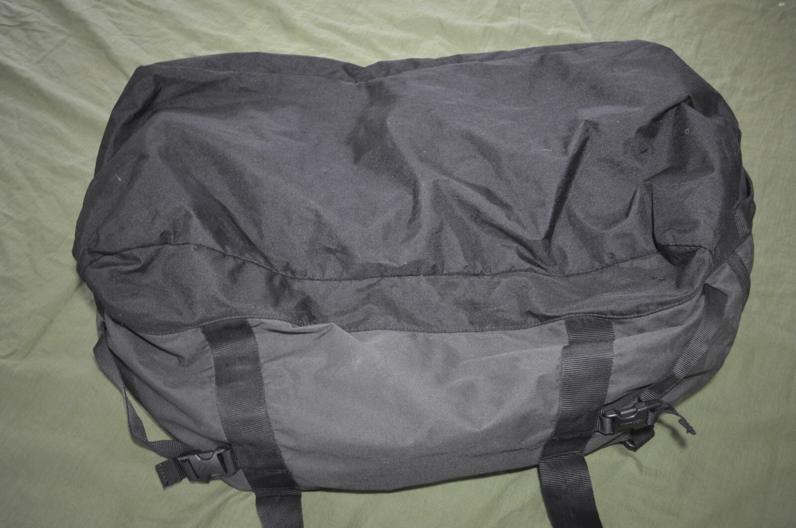 CABELA’S LARGE BLACK CANVAS FIELD DUFFEL HUNTING CAMPING BOATING 35 Inches