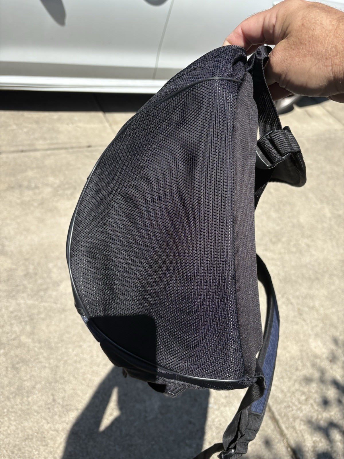 OAKLEY BATHROOM SINK BACKPACK Navy Blue Trail Hiking Bag Excellent Condition!