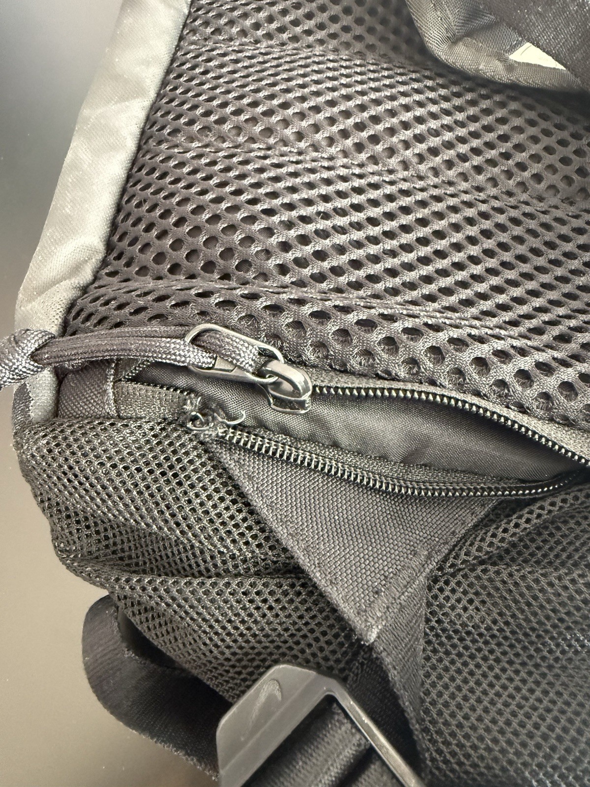 Nike Utility Speed Training Gym Backpack 18” Tall Adjustable Straps *READ*