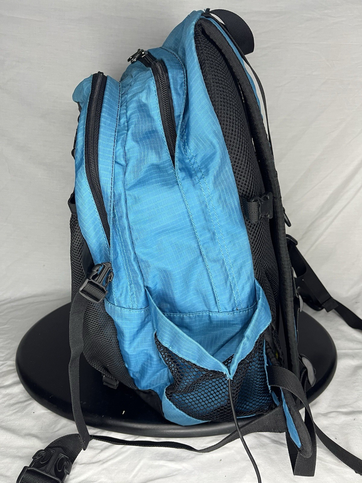 The North Face Recon Backpack Laptop Pocket Gray Blue School Outdoor Hiking