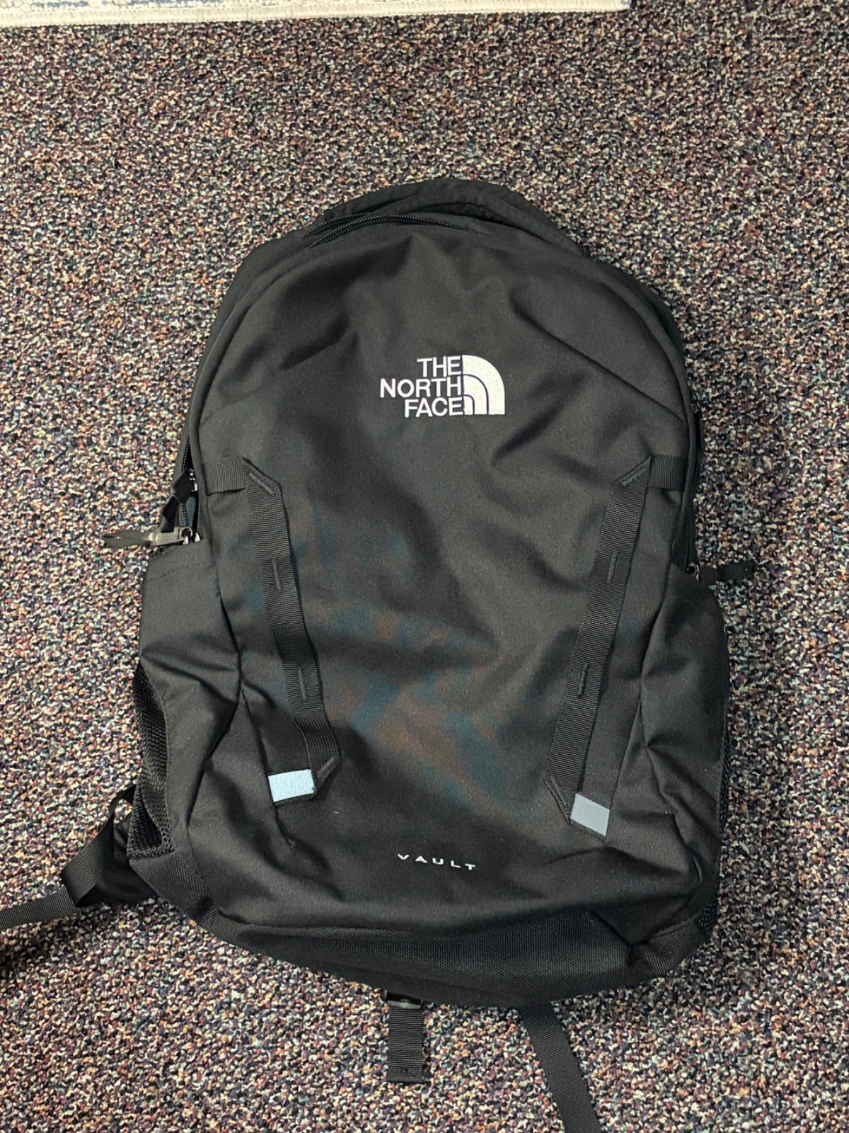 THE NORTH FACE NF0A3VY2JK3-OS VAULT EVERYDAY LAPTOP BACKPACK TNF BLACK