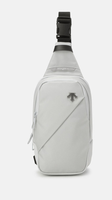 [DESCENTE] Small Hardy Sling bag / LIGHT GREY