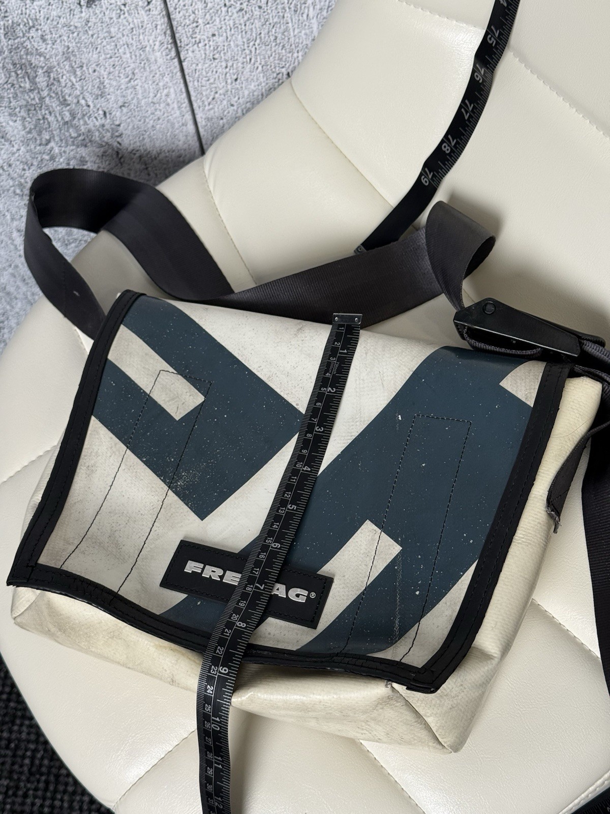 FREITAG G5.1 Messenger Bag Upcycled Truck Tarp Crossbody Unique Design