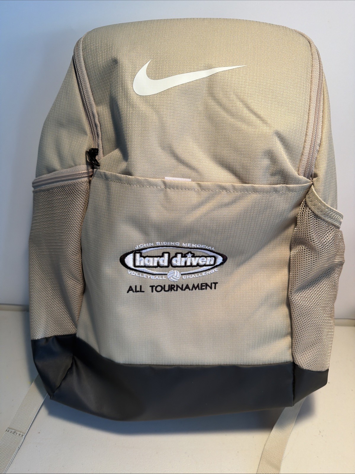 NIKE Brasilia Medium Backpack(24L) Khaki Backpack DH7709 252 – New W/O Tags Logo