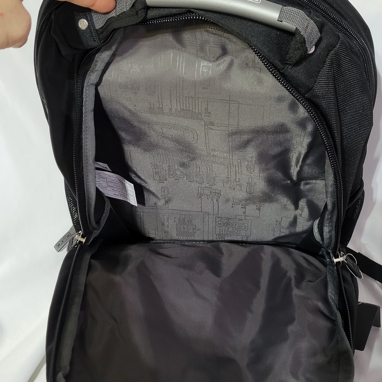 Ogio Pursuit Backpack Black Silver 17in NEW